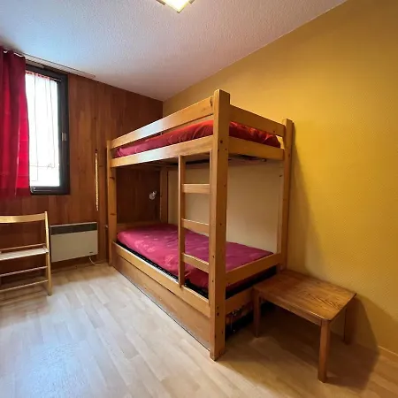 Pour 6 Personnes Avec Balcon, Wifi Gratuit Et Casier A Skis - Fr-1-508-267 *