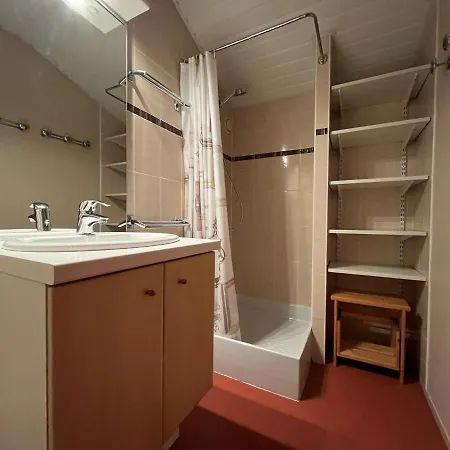 Pour 6 Personnes Avec Balcon, Wifi Gratuit Et Casier A Skis - Fr-1-508-267 *