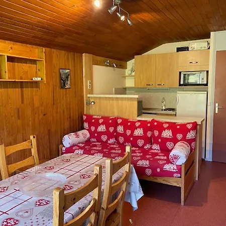 Pour 6 Personnes Avec Balcon, Wifi Gratuit Et Casier A Skis - Fr-1-508-267